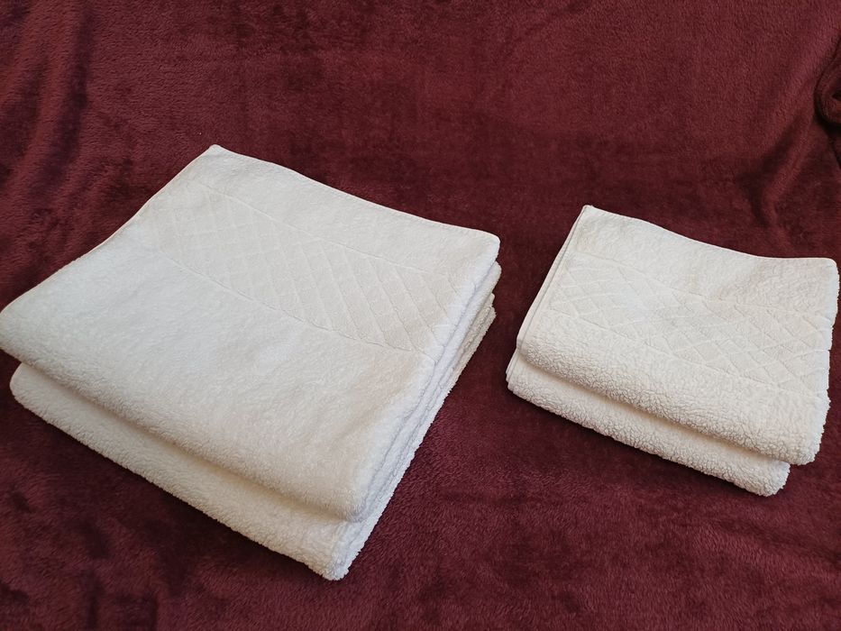 prosoape Caresa ,albe