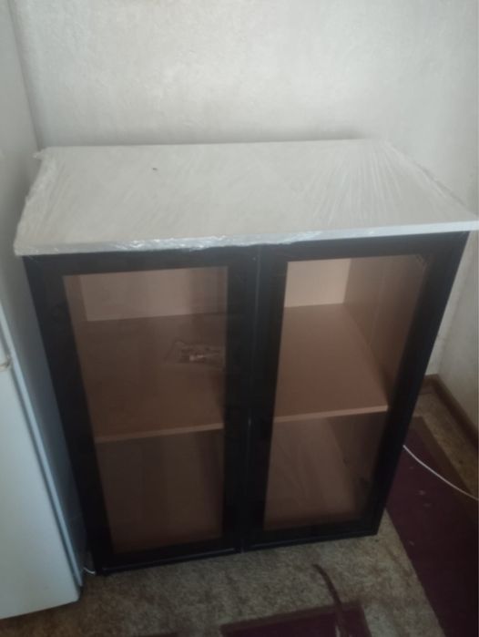 Продам тумбочку под тв