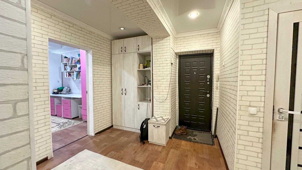 Продам 4х ком Жастар Данил Империя