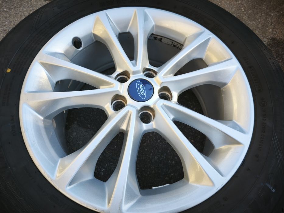 17" оригинални алуминиеви джанти за Ford Kuga.