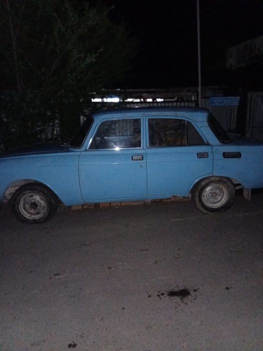 Продам Москвич 2140