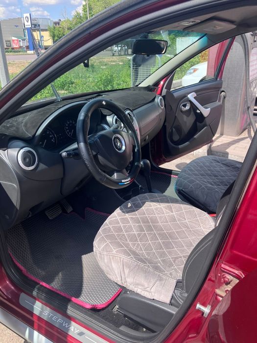Renault Sandero 2014