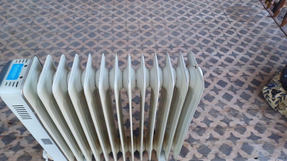 Продаётся обогрвател 13секция в отличном состояние