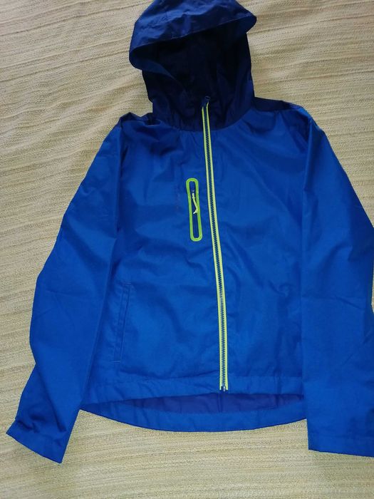 Футболен екип - яке против дъжд, блуза и долнище