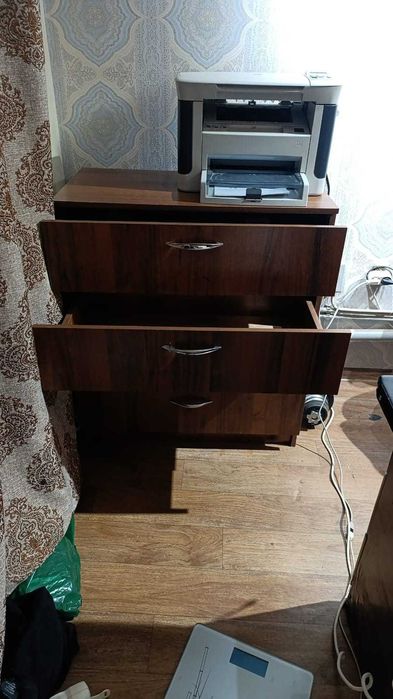 продам комод 4 ящика, в собранном виде.