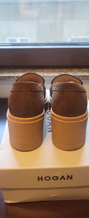 Vand mocasini/loafers cu toc Pollini