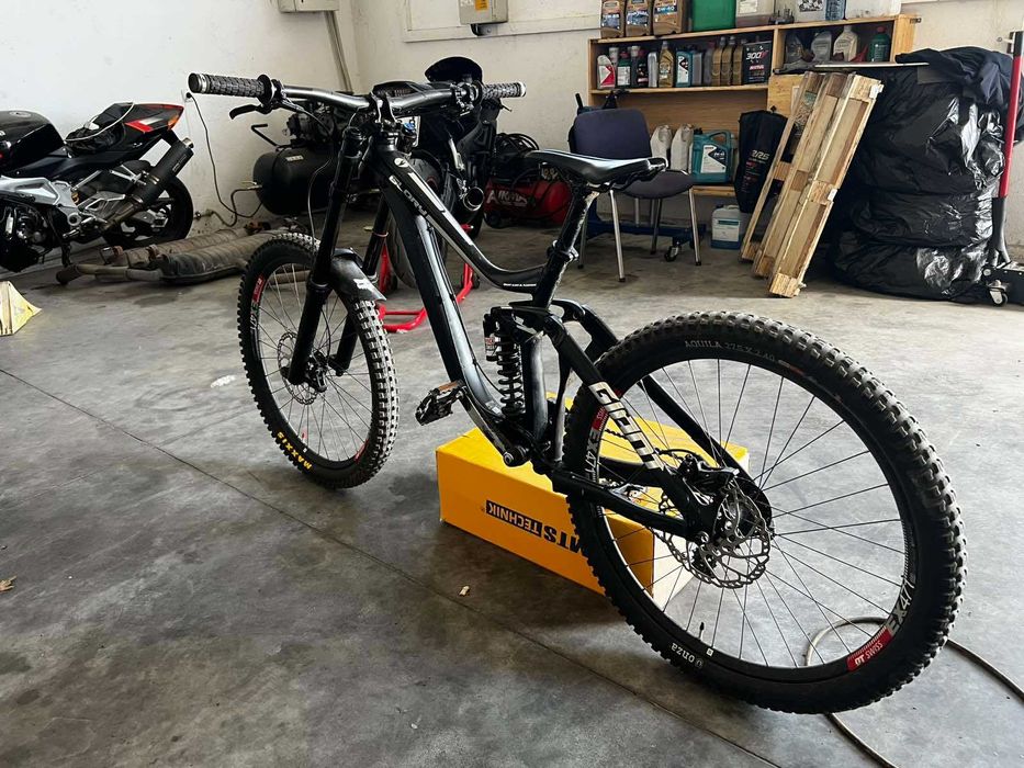 Giant Glory M 27.5"