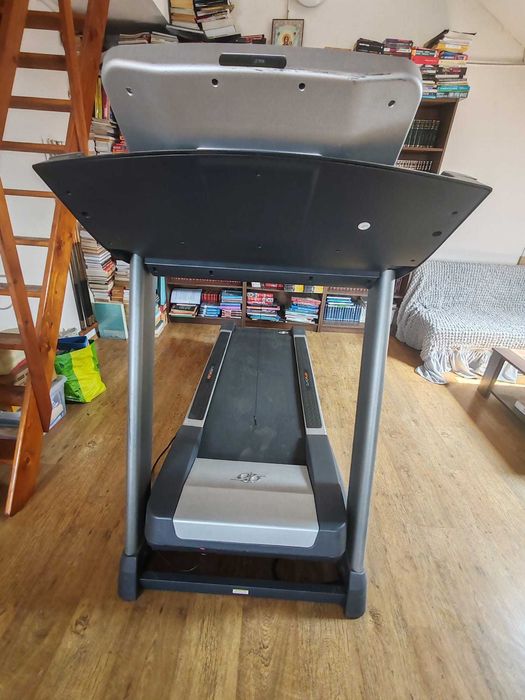 Vând bandă alergat NordicTrack