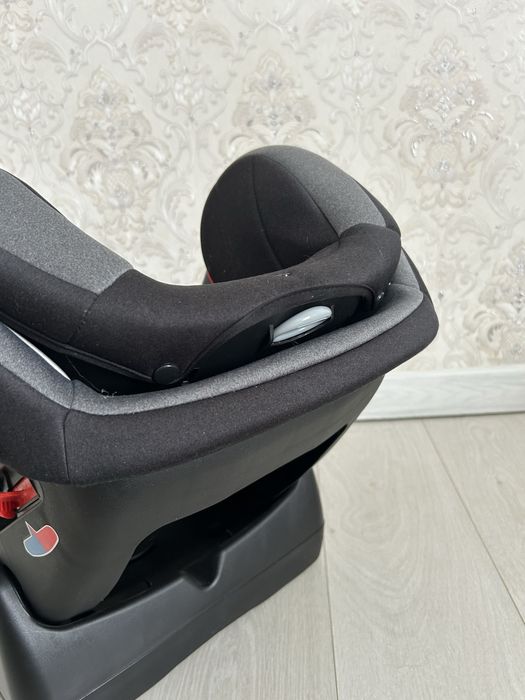 Автокресло универсальное 0-36кг