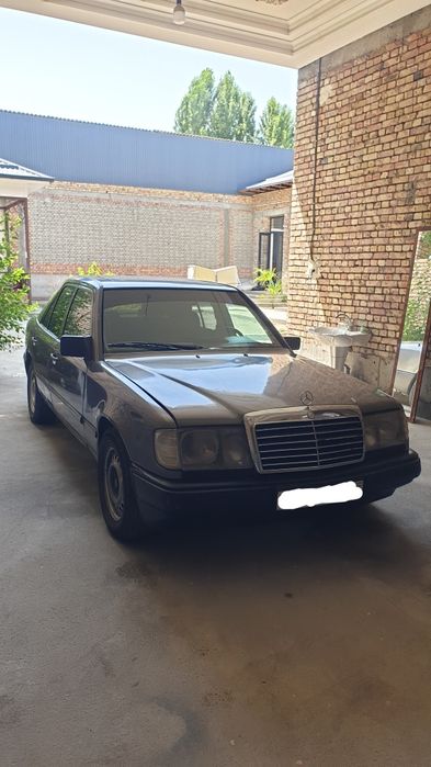 Mercedes Benz W124 E230