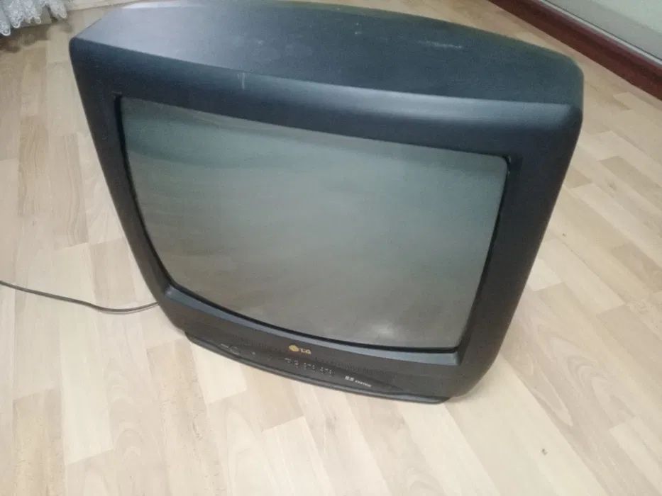 Продам цветной телевизор LG 23 system
