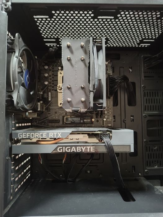 Calculator Gaming PC ryzen 5, RTX 3050, 16GB RAM, M.2 SSD Samsung 1TB