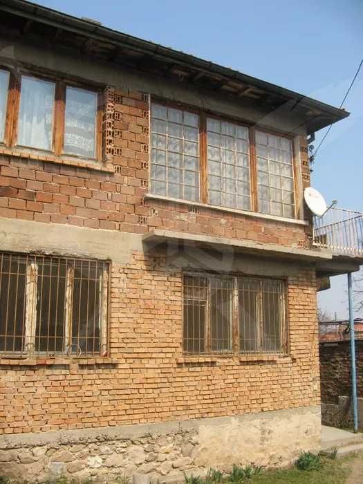 Продава се Къща в Перущица - 240 кв.м за 834 €/кв.м - Снимка #3