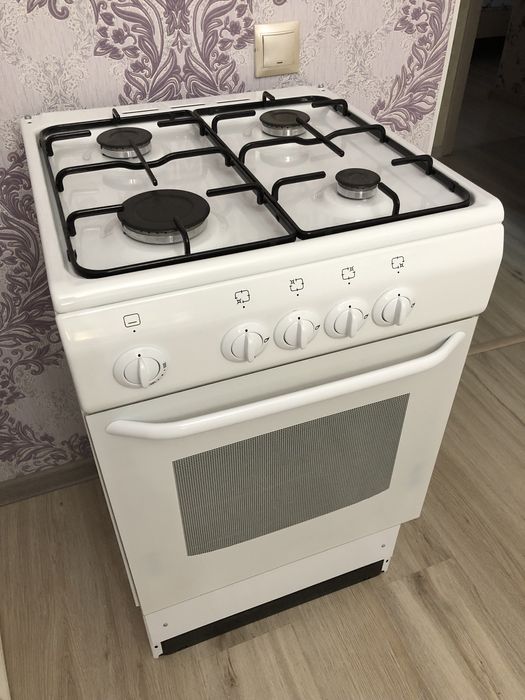 Продам газовую плиту
