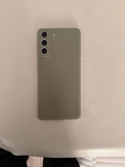 Продается Samsung S21 fe 8/256
