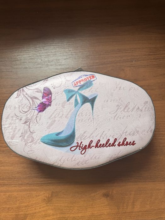 Шкатулка для украшений