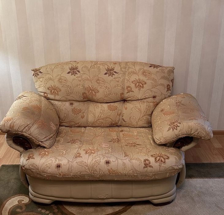 Мягкий уголок отдыха