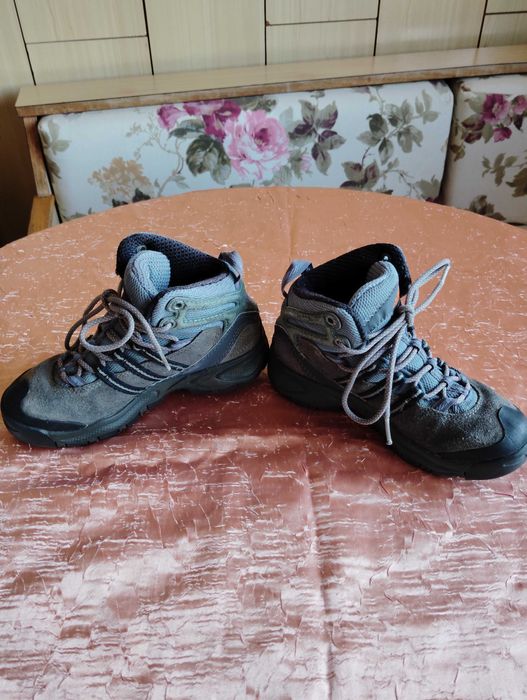 Детски ботушки adidas 29 номер