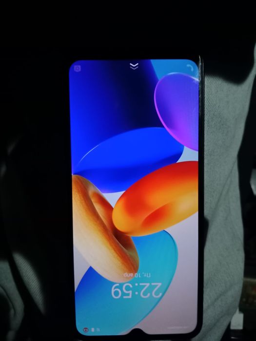 Срочно продам телефон виво уо2