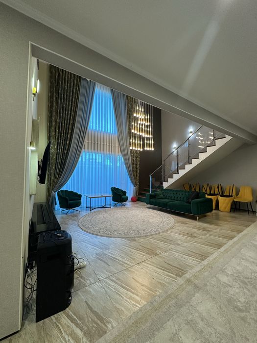 Продается дом 270кв метрво