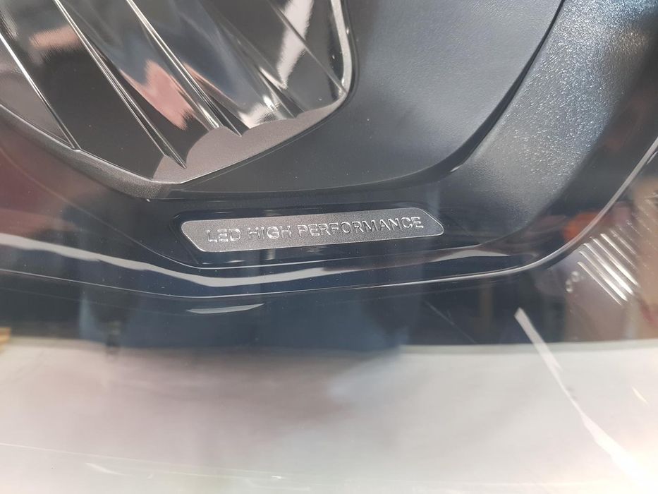 Far dreapta Mercedes EQB dupa 2021