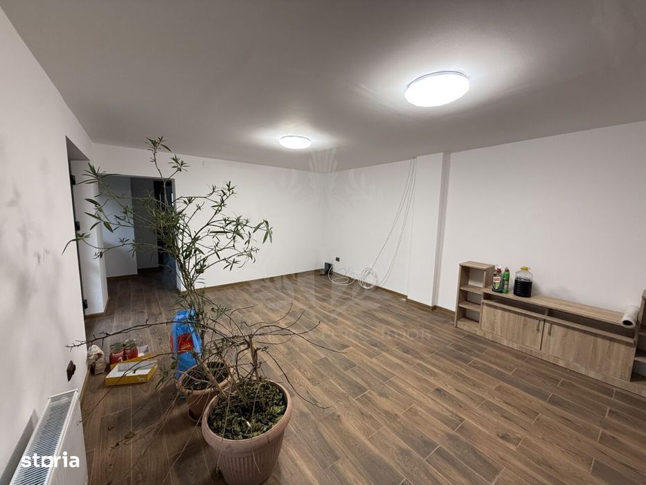 Casa noua de inchiriat, spațiu comercial/ locuinta, zona AFI Ploiesti