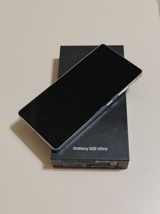 Samsung S25 Ultra 256 gb Ram 12 5G EAC