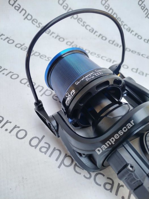 Mulinetă Feeder Crap PRO FL Strategist 7000 Albastru tambur Long Cast