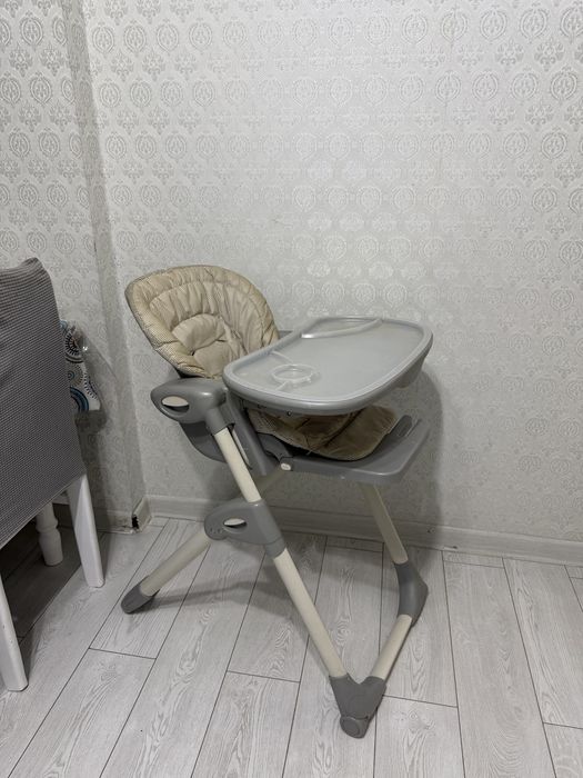 Отдам стульчик для кормления