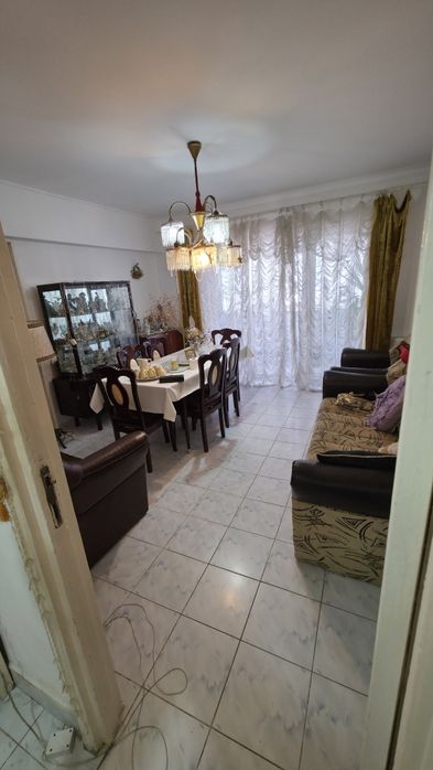 Vand apartament 3 camere, centru