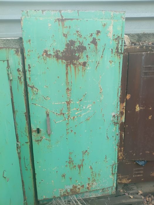 Продам сейф шкаф