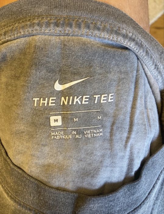 Tricou Nike.