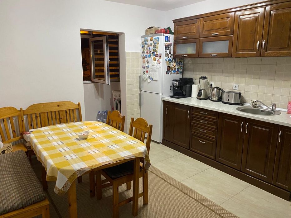 Inchiriez apartament 2 camere Strand