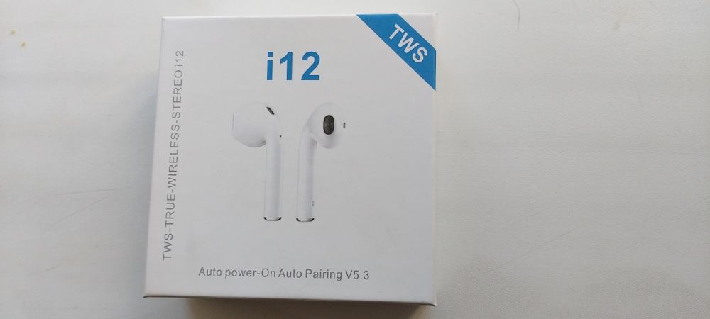 Продам наушники блютуз