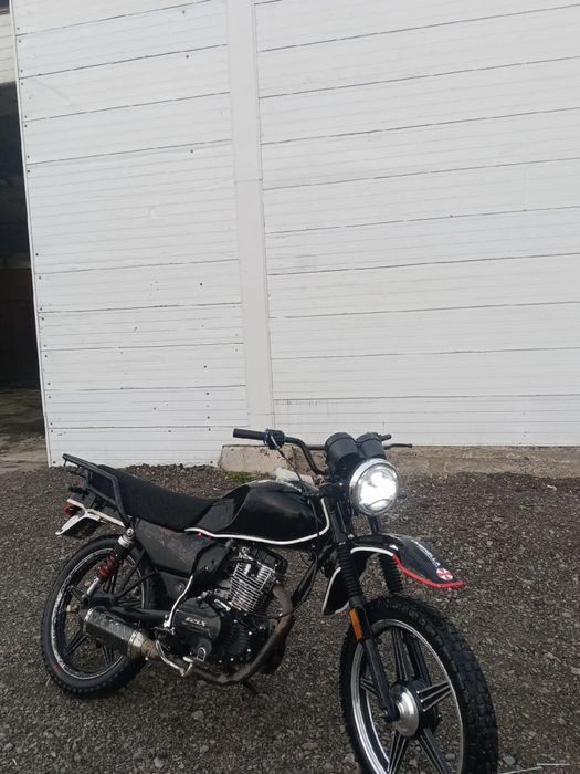 Продаю мотоцикл GSX 200