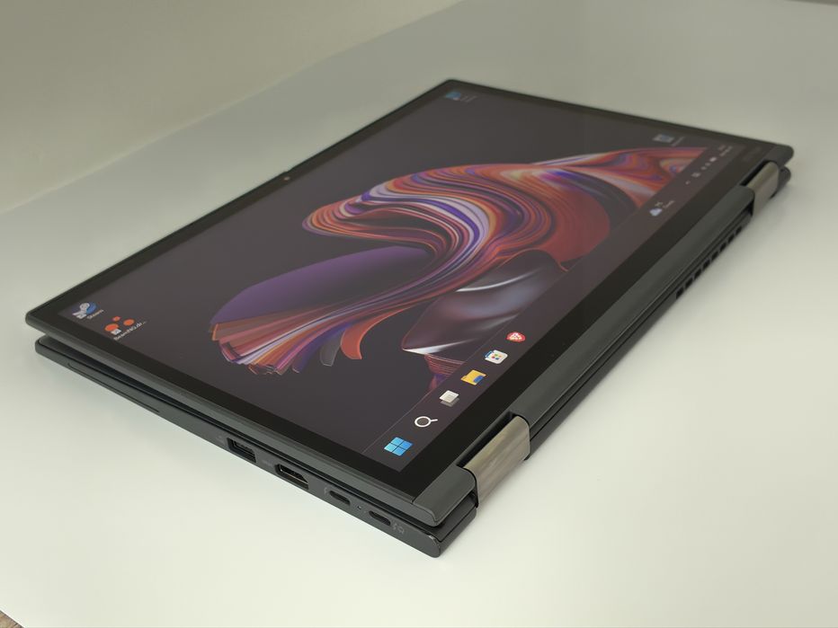 Lenovo  x13 gen2 yoga 2in1 touch i5-1145g7 16gb RAM gpu iris xe