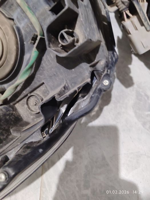 Фаря на Тойota land Cruiser Prado