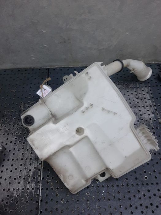 vas lichid parbriz ford focus 3 bv61-17b613-a bv61-17b613-b