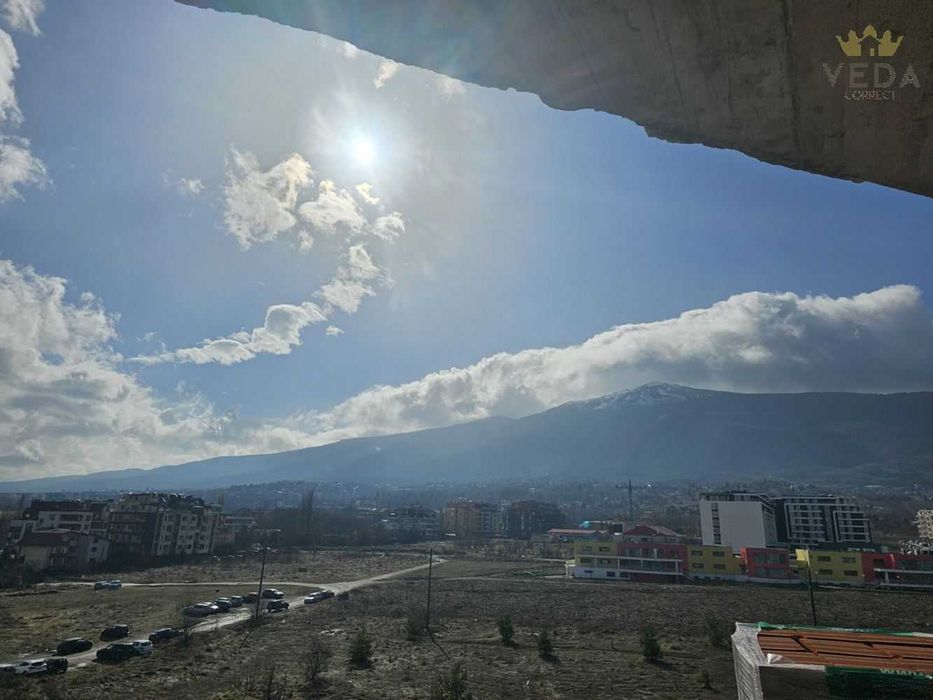 Продава се Четиристаен апартамент в София, Център - 150 кв.м за 2000 €/кв.м - Снимка #2