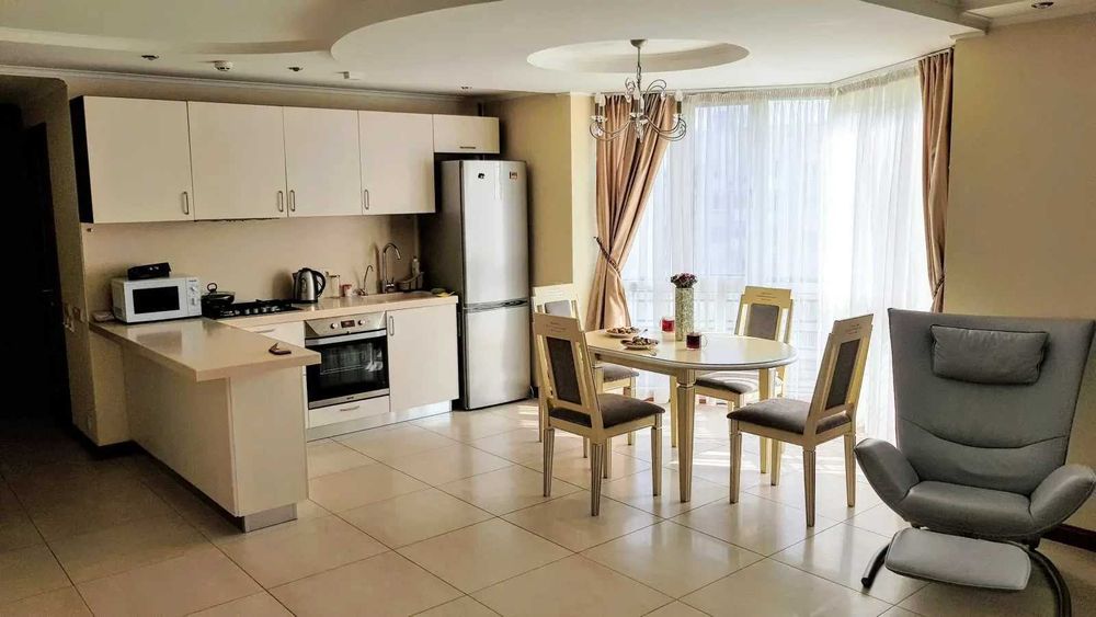 Двустаен имот в кв.Редута