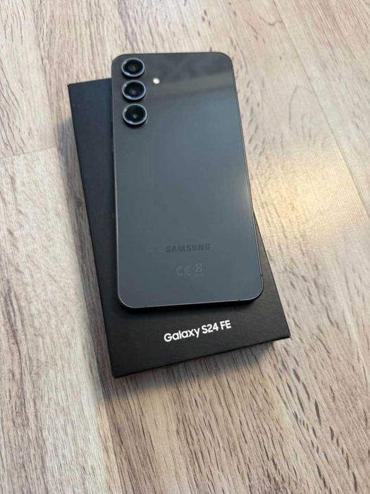 Vand Samsung S24 FE 5G 128GB Dual Sim Black, in garantie