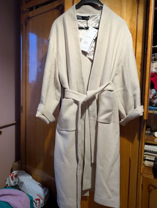 Palton nou Zara Manteco