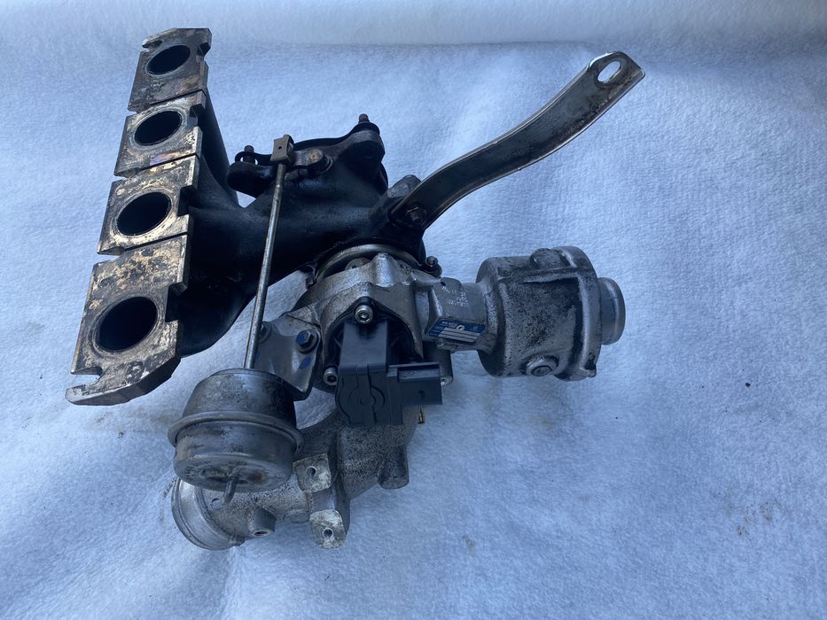 Turbosuflanta Audi A4 b8 1.8tfsi E4 CDHA cod:06H145701L