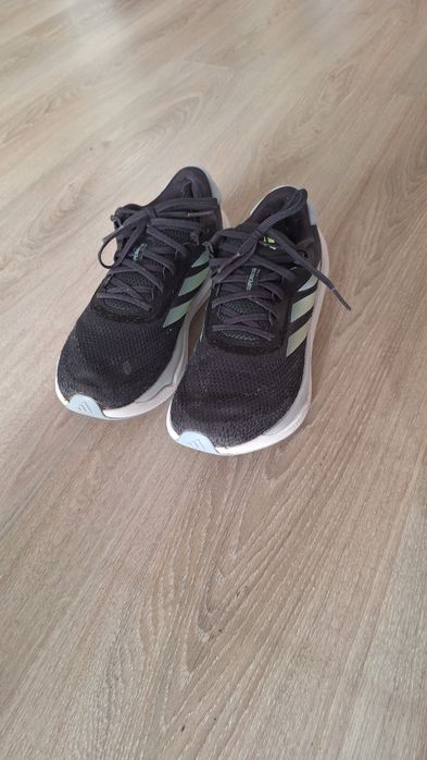 Кроссовки Adidas