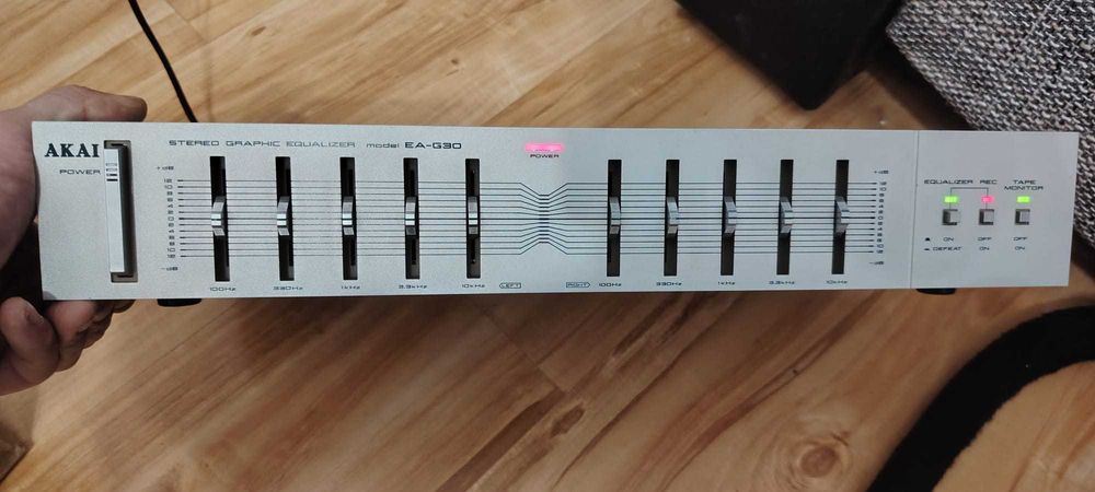 Egalizator Akai EA G30 - Silver