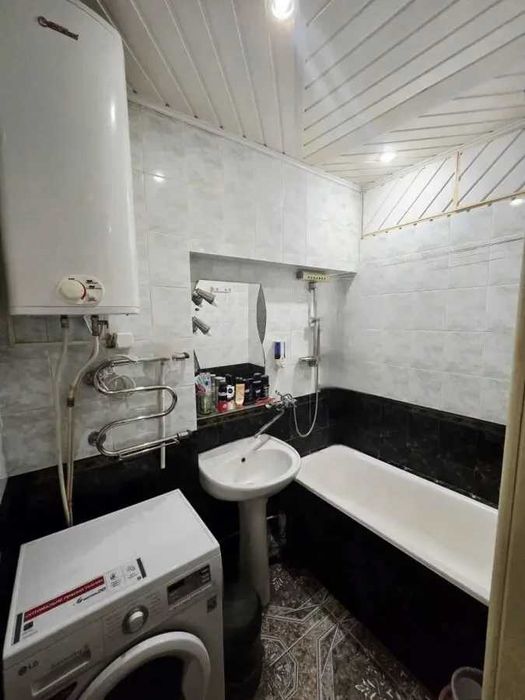 Дава се под наем Двустаен апартамент в София, Зона Б-18 - 58 кв.м за 489.6 € - Снимка #2