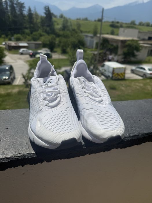 Маратонки Nike Air max 270