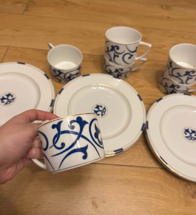 Serviciu cafea/ceai din porțelan fin, 12 piese, model arabesc albastru cu bordură aurie