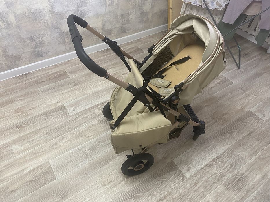 Коляска прогулочная