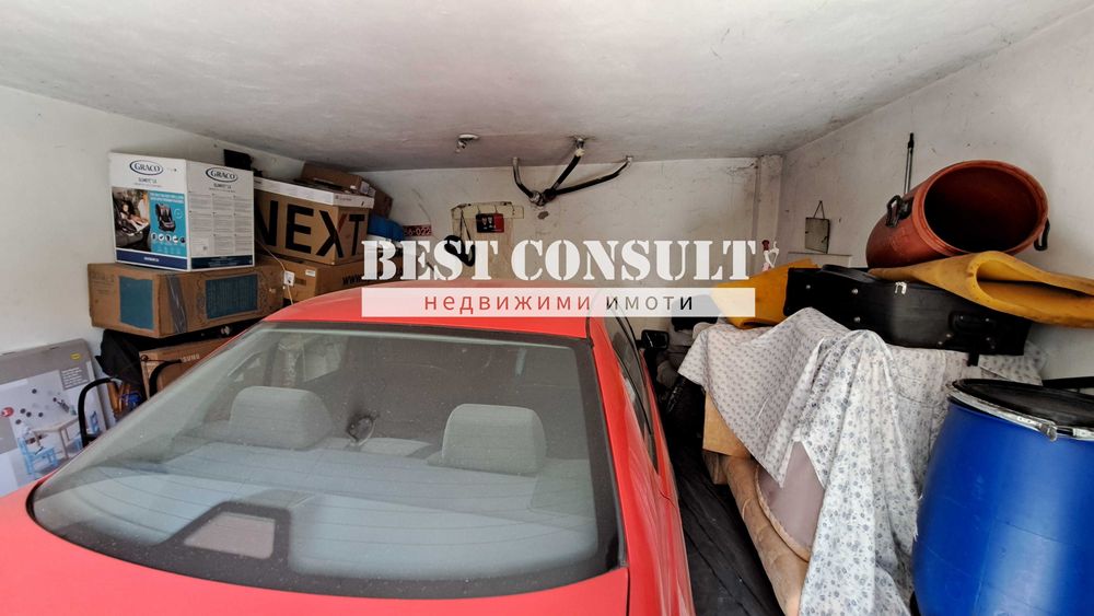 Продава се Тристаен апартамент в Русе, Център - 91 кв.м за 1099 €/кв.м - Снимка #11